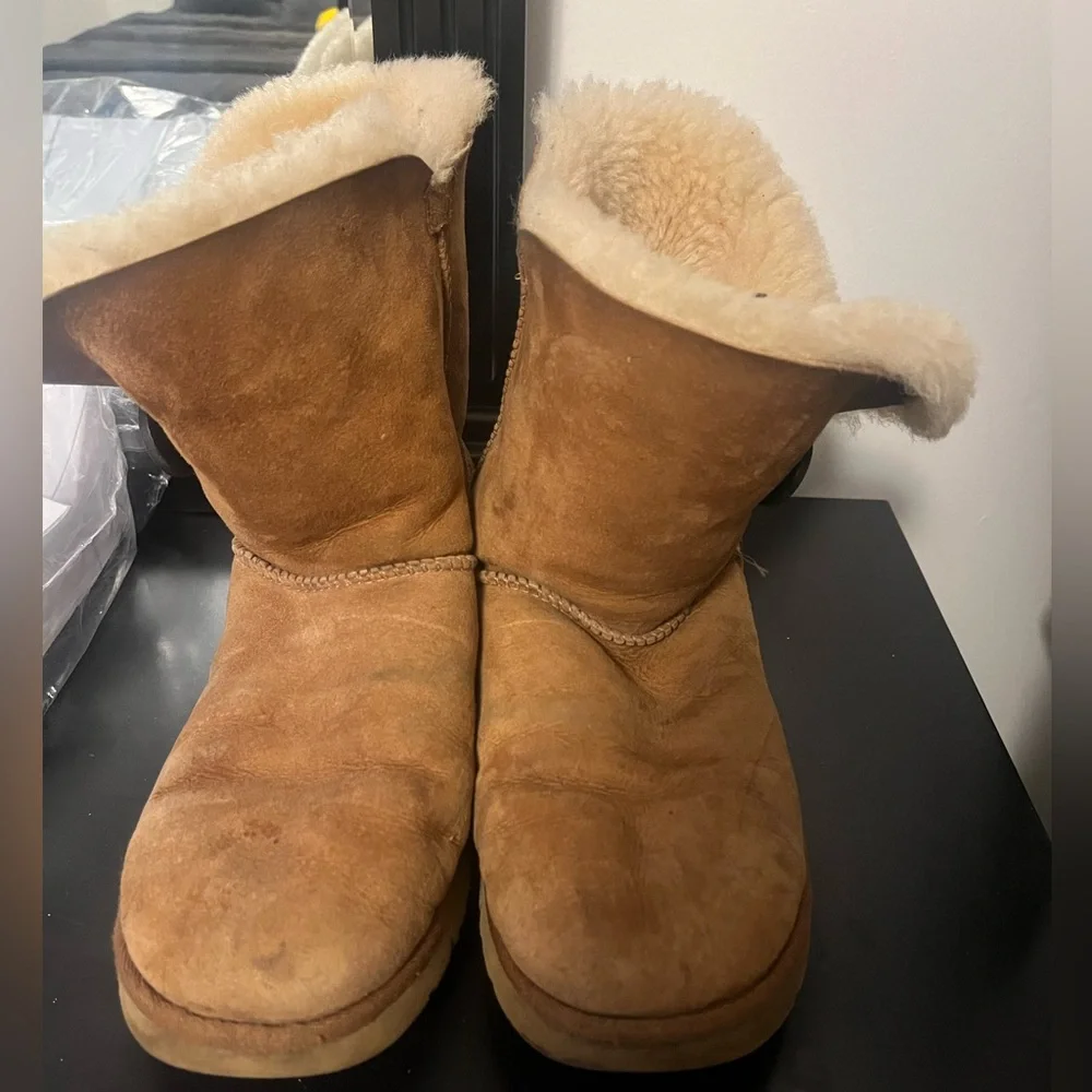UGG Chestnut Shearling Boots with Button Detail - Picture 1 of 6